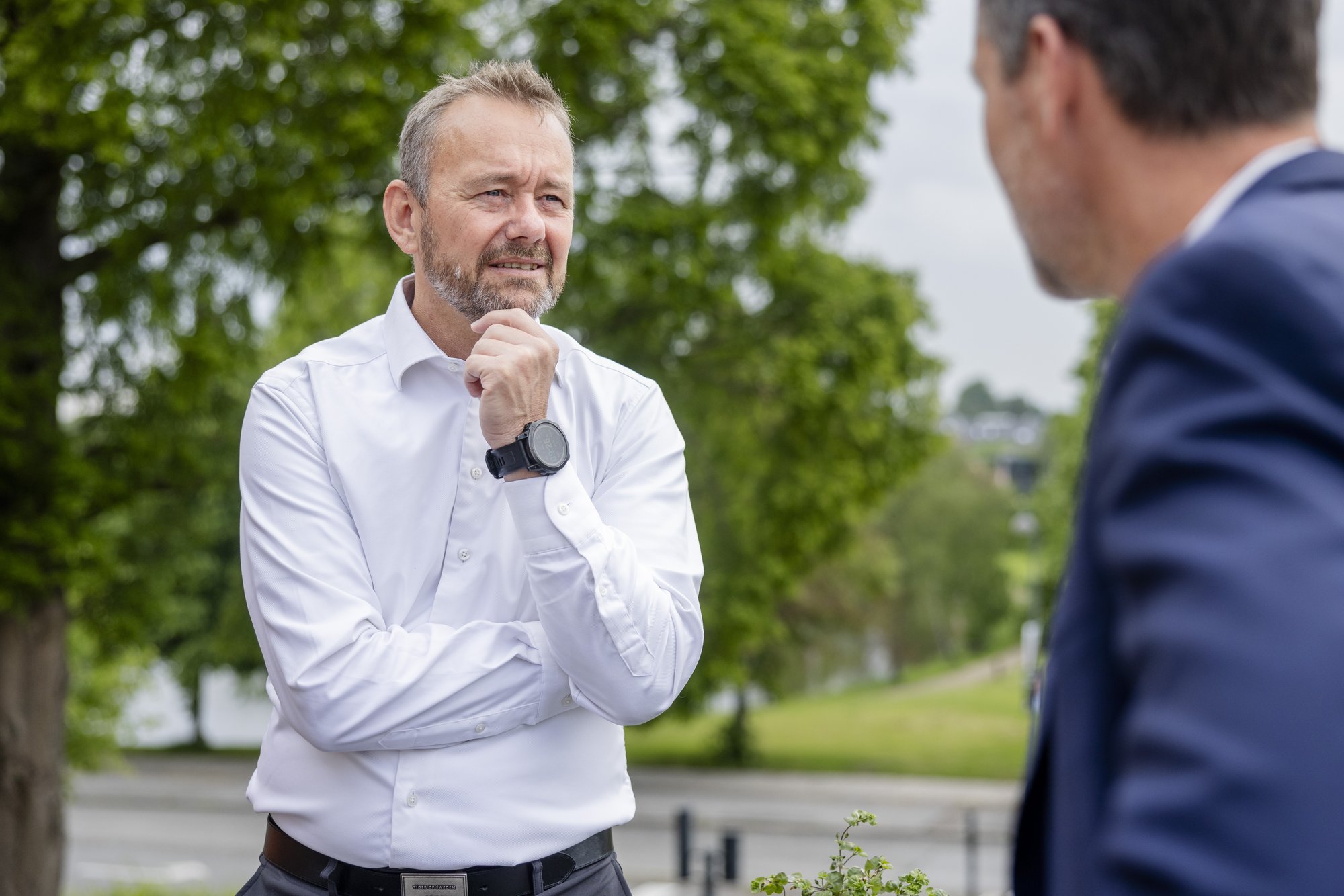 Kenneth Birkholm i rådgivningssamtale – M&A-rådgiver for danske ejerledere